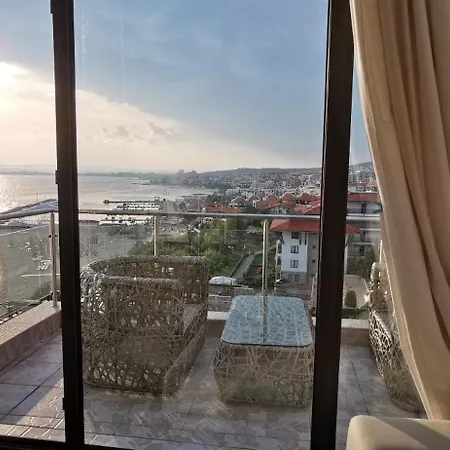 тhe Exlusive And Romantic On The Black Sea 公寓 *